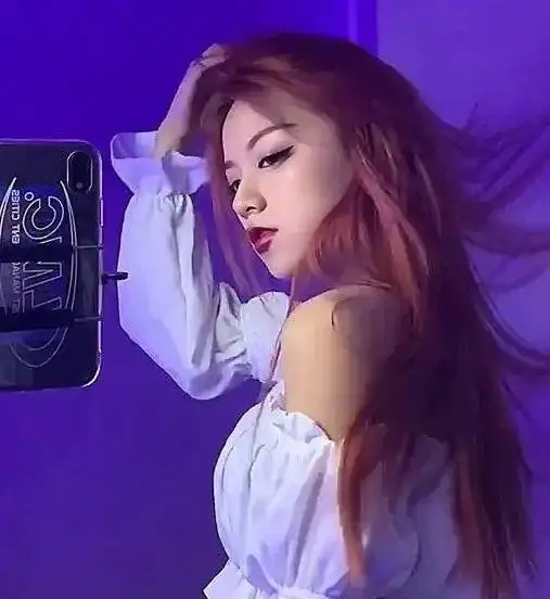 抖音美女网红_抖音网红八卦脸图片大全-_井川里予纯欲天花板