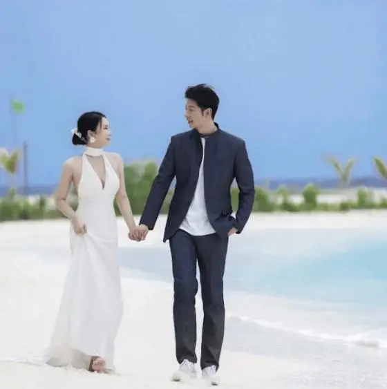 2024年娱乐圈结婚名单_港姐麦明诗结婚盛况_近期娱乐圈结婚的明星