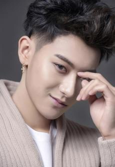 混不好就得回家继承百万家产的明星，原来明星压力也这么大